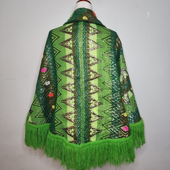 Vintage 60's MCM Ladies Groovy Retro Handmade Poncho with Fringe - Picture 8 of 10